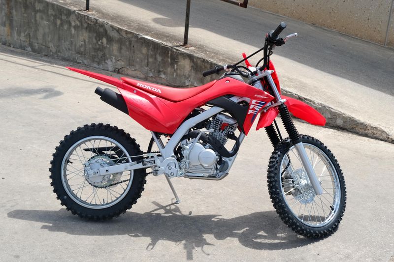 2025 Honda CRF125F BIG WHEEL RED Image 2