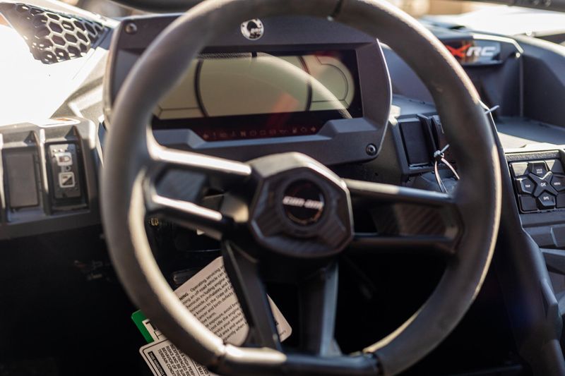 NEW 2025 CAN-AM MAVERICK X3 MAX X RC TURBO RR Image 11