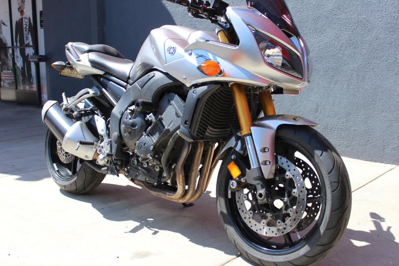 2006 Yamaha FZ 1 Image 2
