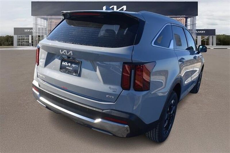 New 2025 Kia Sorento SImage 3