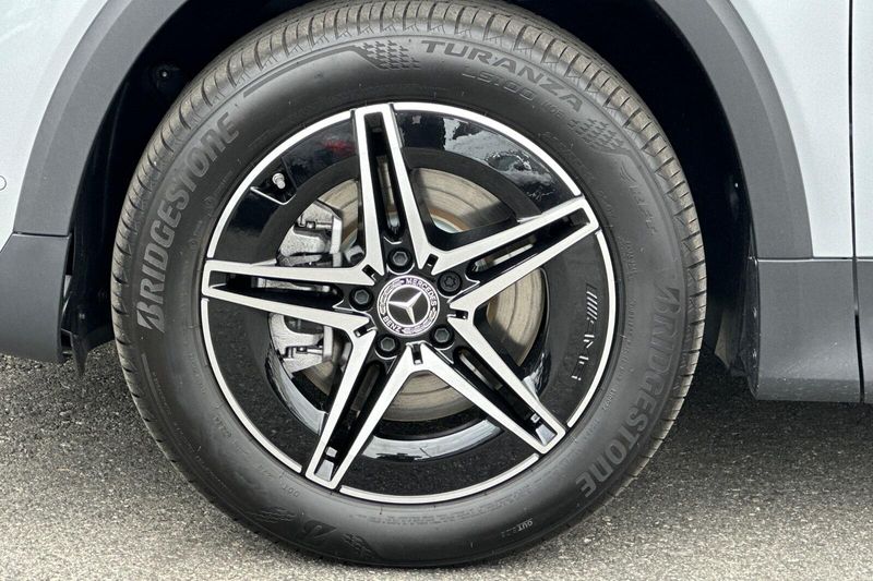2024 Mercedes-Benz EQB 300Image 32
