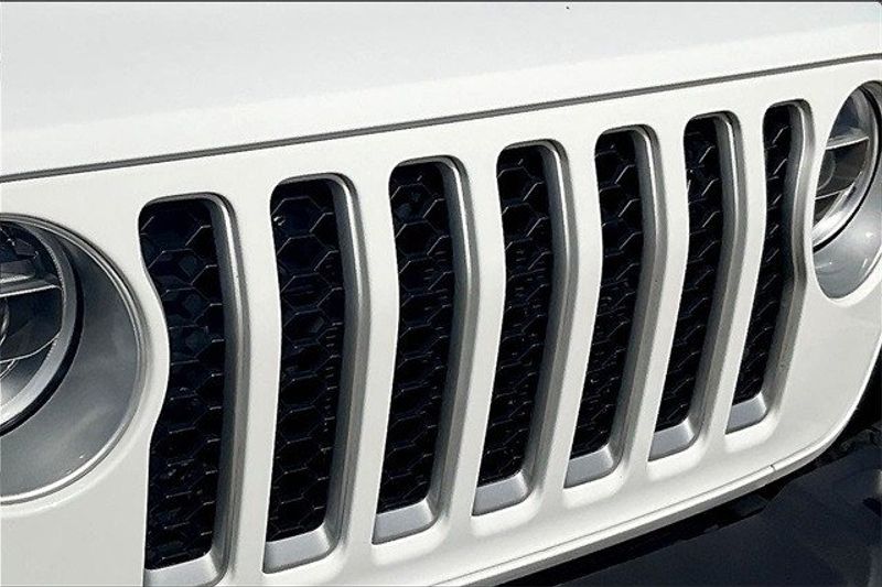 2020 Jeep Gladiator OverlandImage 30