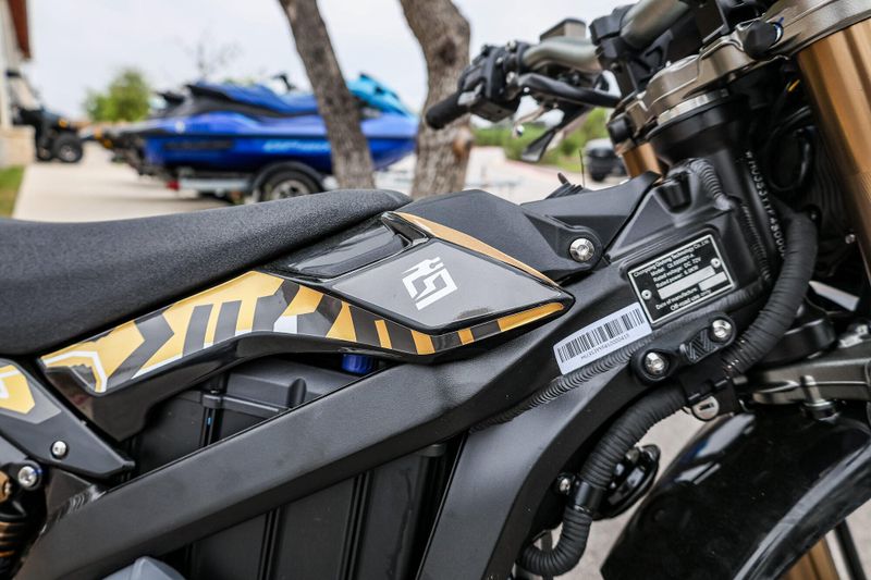 NEW 2025 SURRON ULTRA BEE Image 22