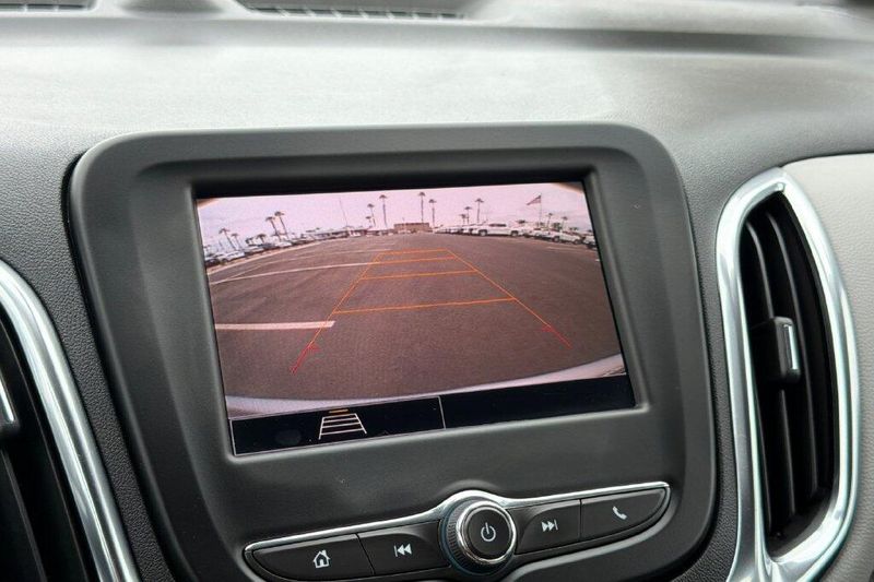 Used 2024 Chevrolet Equinox LTImage 18