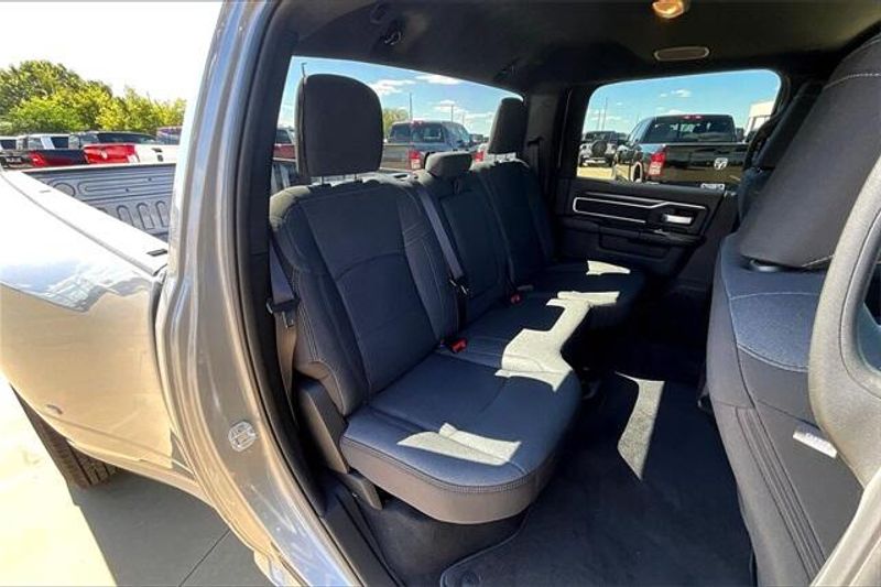 2024 RAM 3500 Big Horn Crew Cab 4x4 8