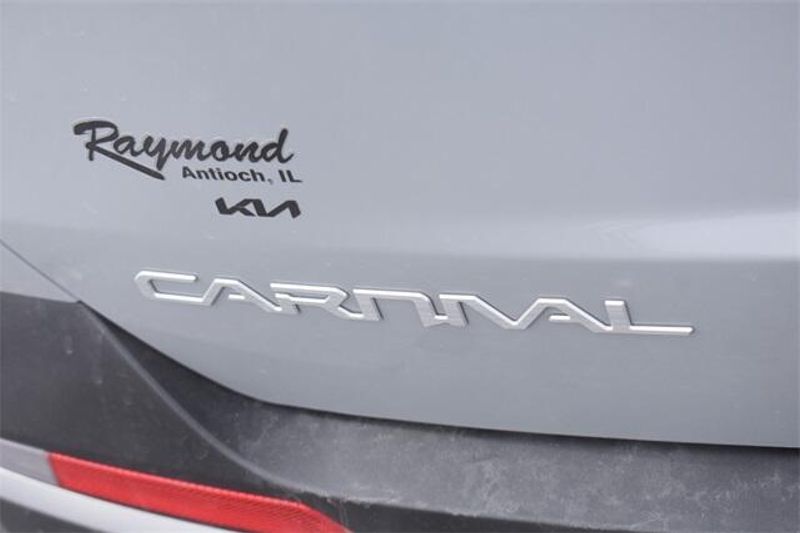 2025 Kia Carnival SX PrestigeImage 18