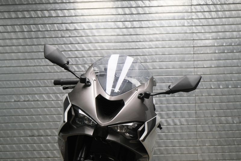 USED 2025 KAWASAKI NINJA ZX6R Image 9
