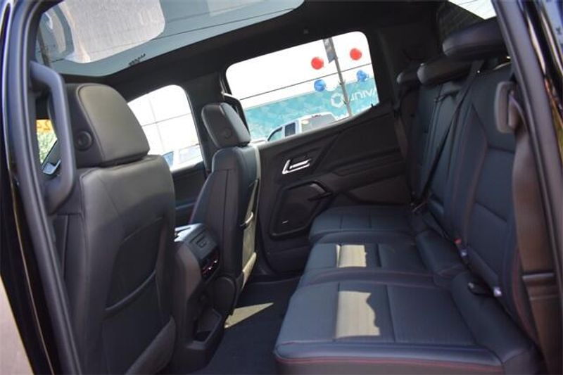 New 2024 Chevrolet Silverado EV RSTImage 20