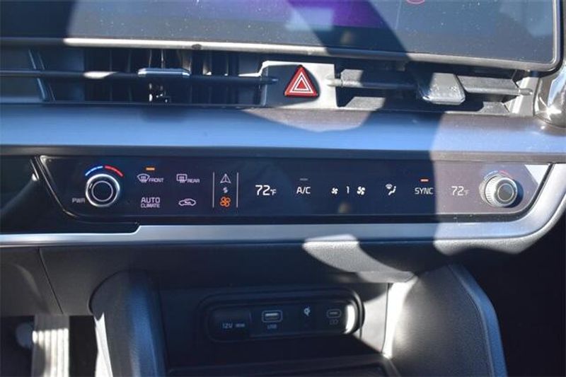 2025 Kia Sportage EXImage 27