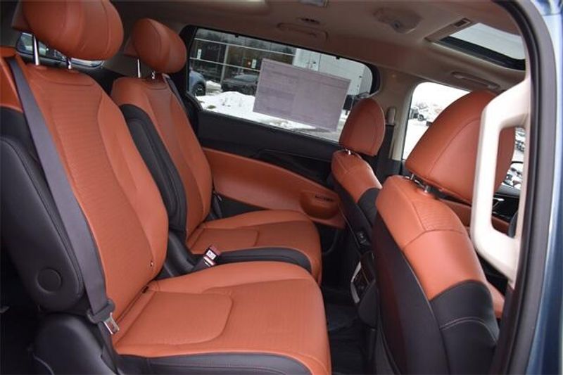 New 2026 Kia Carnival Hybrid SX PrestigeImage 16