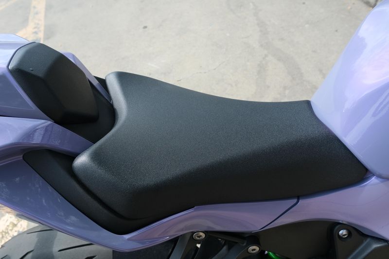 USED 2024 KAWASAKI NINJA ZX6R Image 15