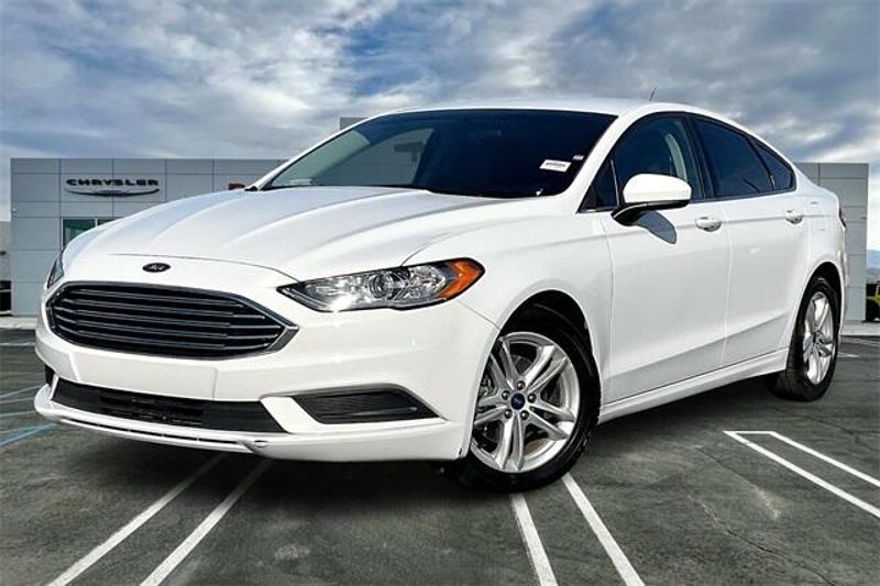 2018 Ford Fusion SEImage 1