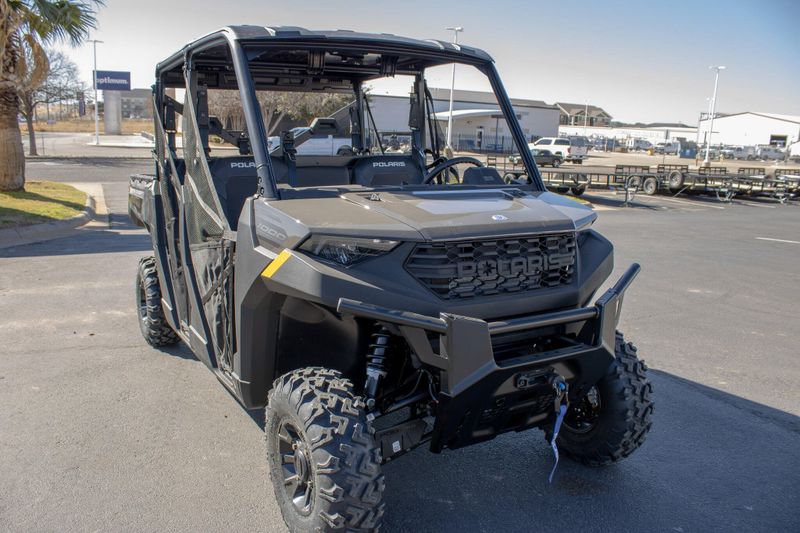 NEW 2026 POLARIS RANGER CREW 1000 PREMIUM Image 1
