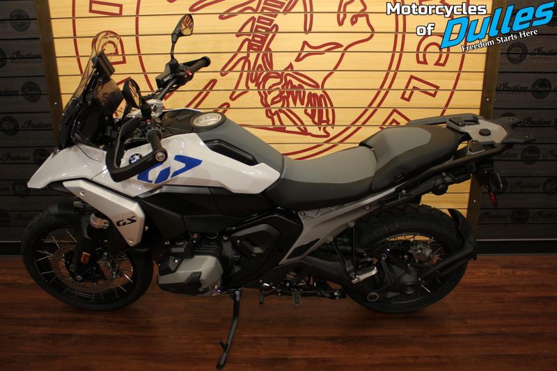 2025 BMW R1300GS ASA Image 5