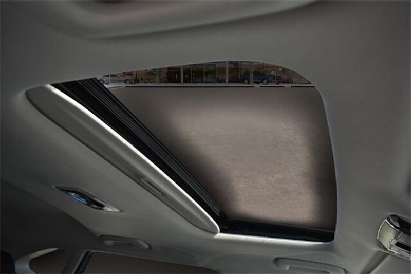 2025 Kia Seltos EXImage 12