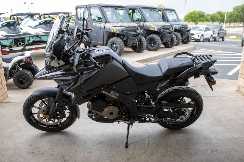 NEW 2026 SUZUKI VSTROM 1050 Image 3
