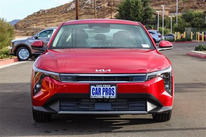 New 2025 Kia K4 EXImage 3