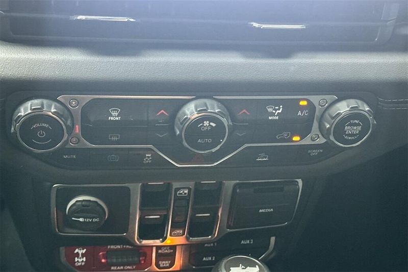 2024 Jeep Wrangler 4xe Rubicon photo 20