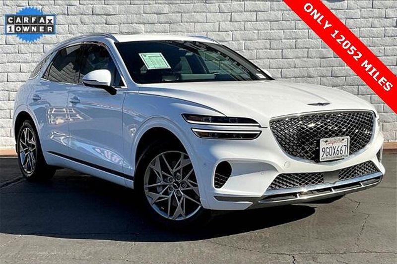 Used 2023 Genesis GV70 2.5T AdvancedImage 12