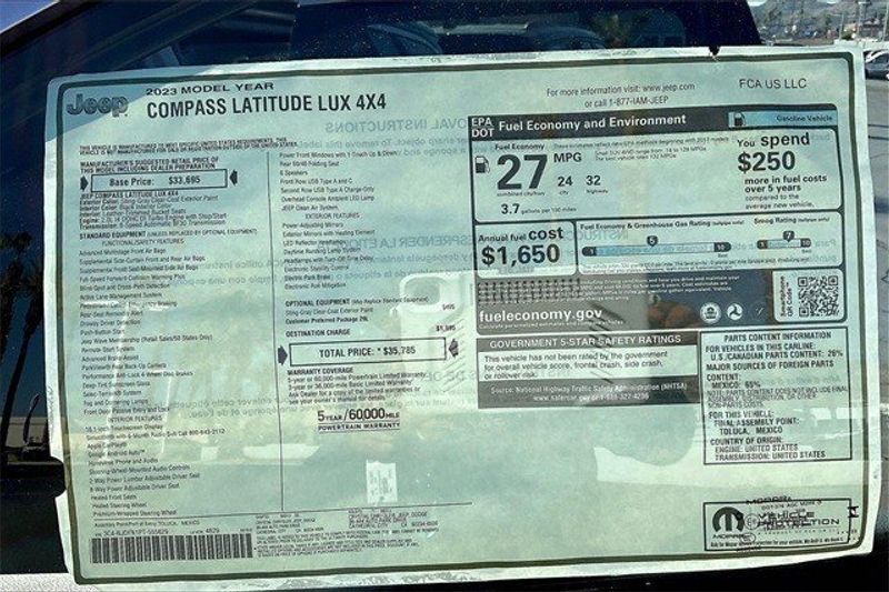 2023 Jeep Compass Latitude Lux 4x4Image 15