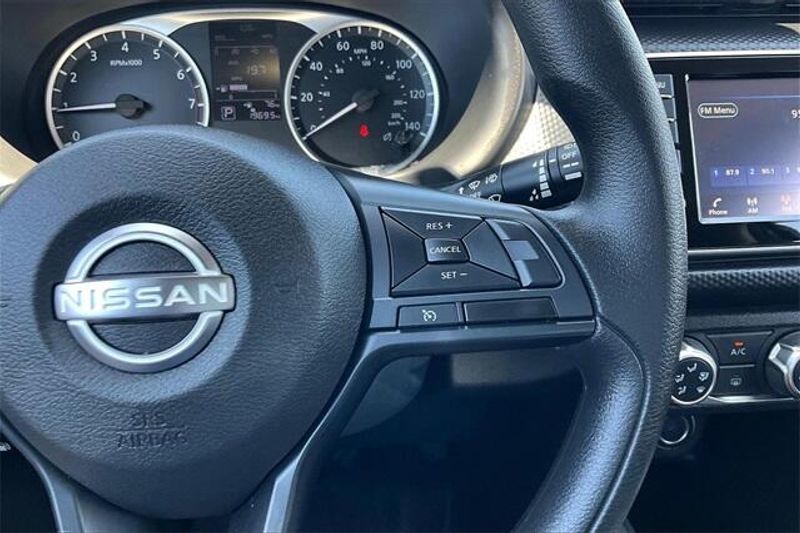 Used 2024 Nissan Kicks SImage 19