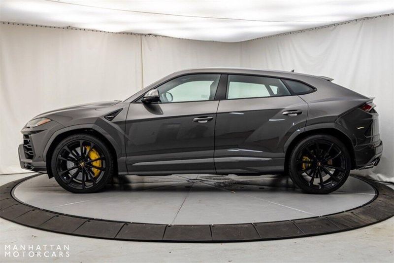 2022 Lamborghini Urus  in a Grigio Keres Metallic exterior color and Nero Adeinterior. Lotus Manhattan 347-395-5714 lotusmanhattan.com 