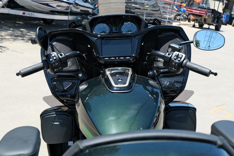 NEW 2025 INDIAN MOTORCYCLE PURSUIT ELITE Image 21