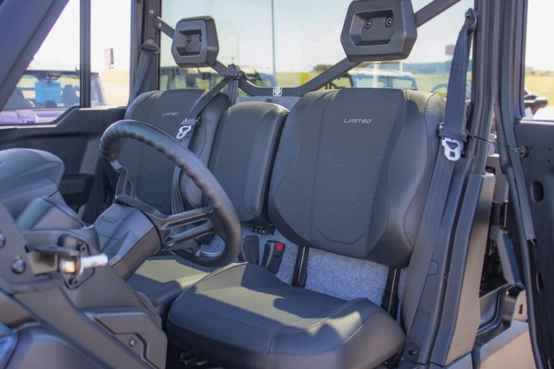 NEW 2026 CAN-AM DEFENDER PRO LIMITED CAB HD10 Image 18