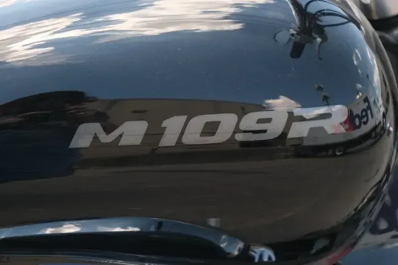 NEW 2025 SUZUKI BOULEVARD M109R Image 9