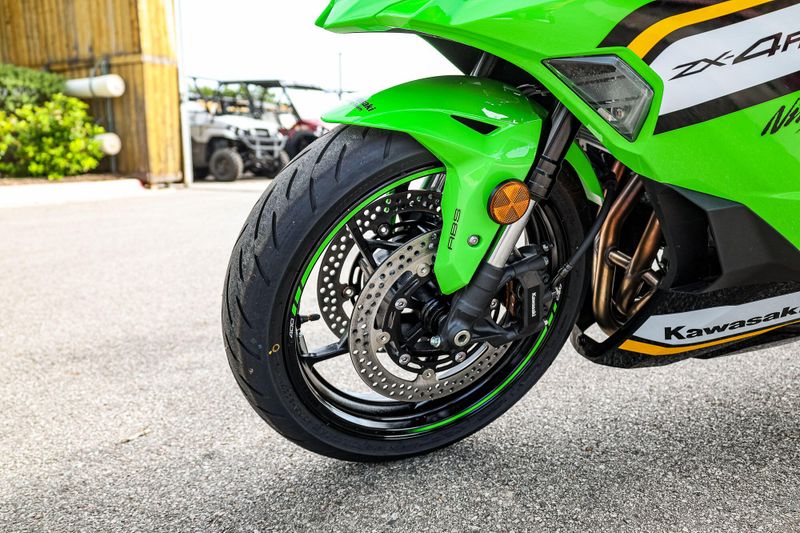 2025 Kawasaki NINJA ZX4RR ABS KRT EDITION ABS LIME GREEN AND EBONY AND PEARL BLIZZARD WHITE Image 18