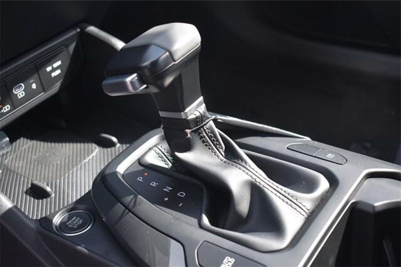 2025 Kia K4 EXImage 20