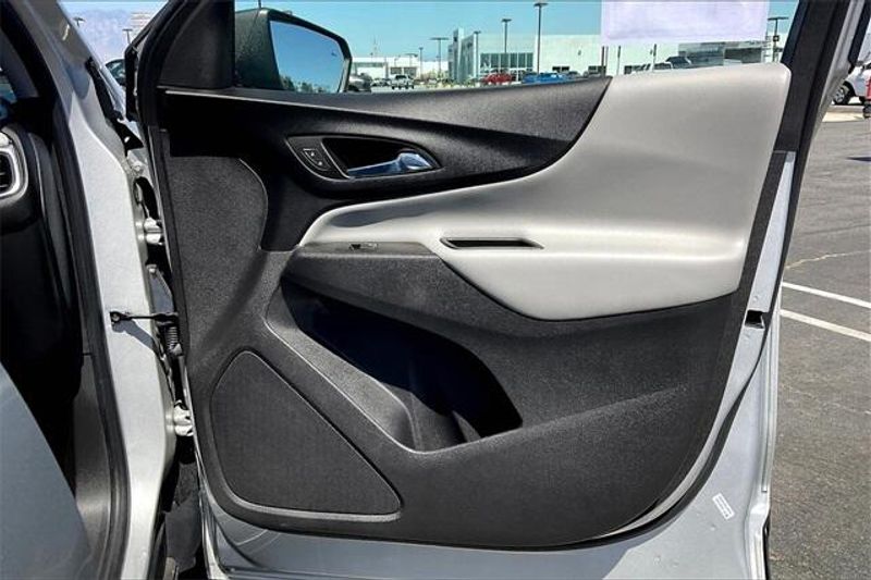 2022 Chevrolet Equinox LSImage 23