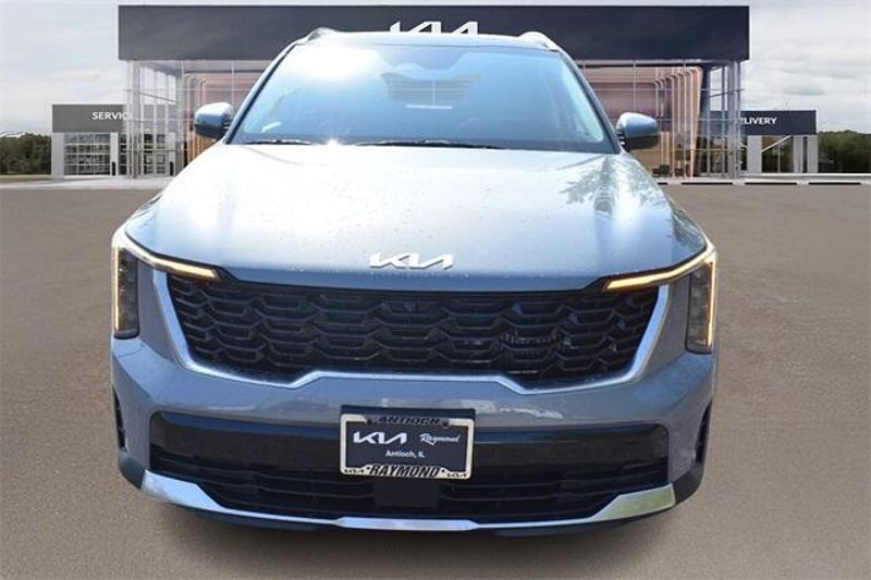 New 2025 Kia Sorento SXImage 8