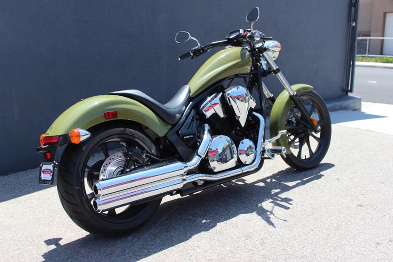 2025 Honda Fury Image 3