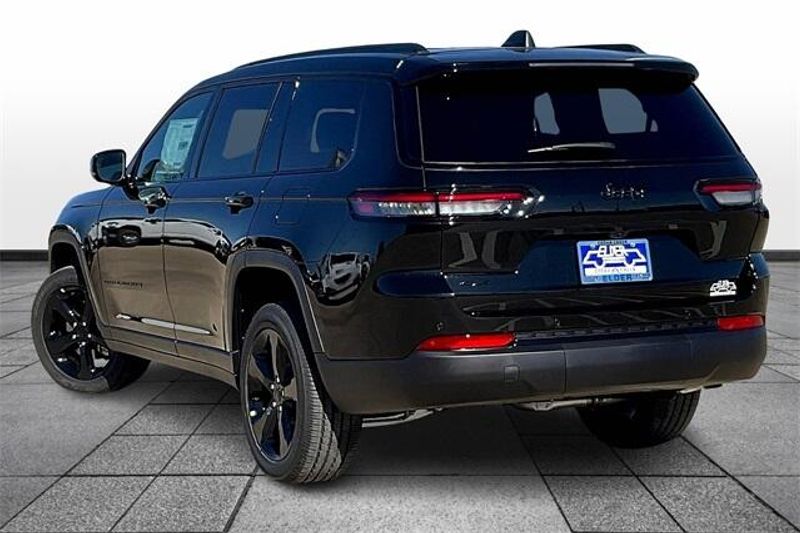 2025 Jeep Grand Cherokee L Altitude X 4x4Image 3