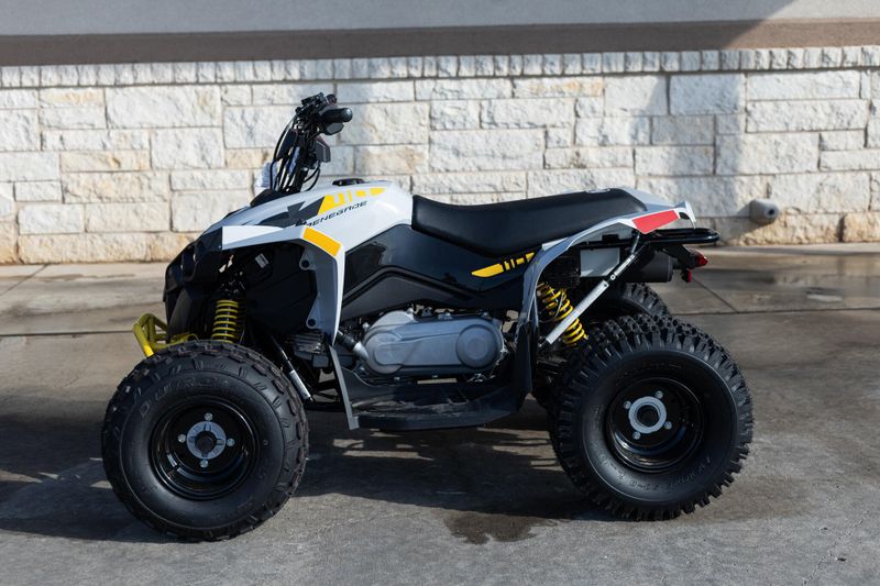 2025 Can-Am RENEGADE 110 EFI CATALYST GRAY AND NEO YELLOWImage 6