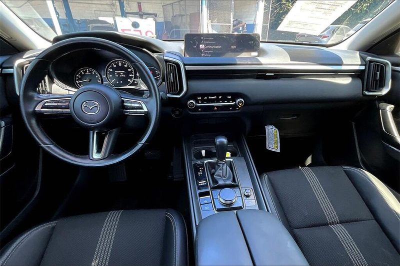 Used 2024 Mazda CX-50 2.5 S Preferred PackageImage 11