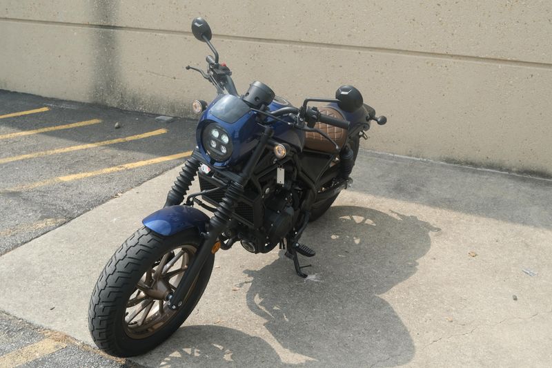 2025 Honda REBEL 500 ABS FOP PEARL BLUE Image 9