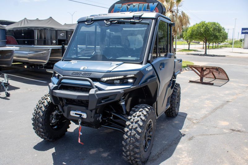 NEW 2026 CAN-AM DEFENDER LIMITED CAB HD11 Image 8