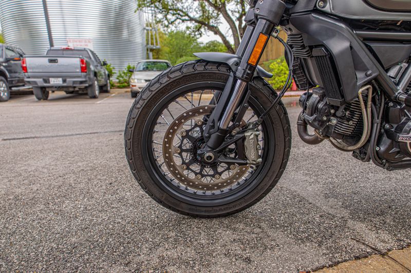 USED 2021 DUCATI SCRAMBLER  NIGHTSHIFT Image 12