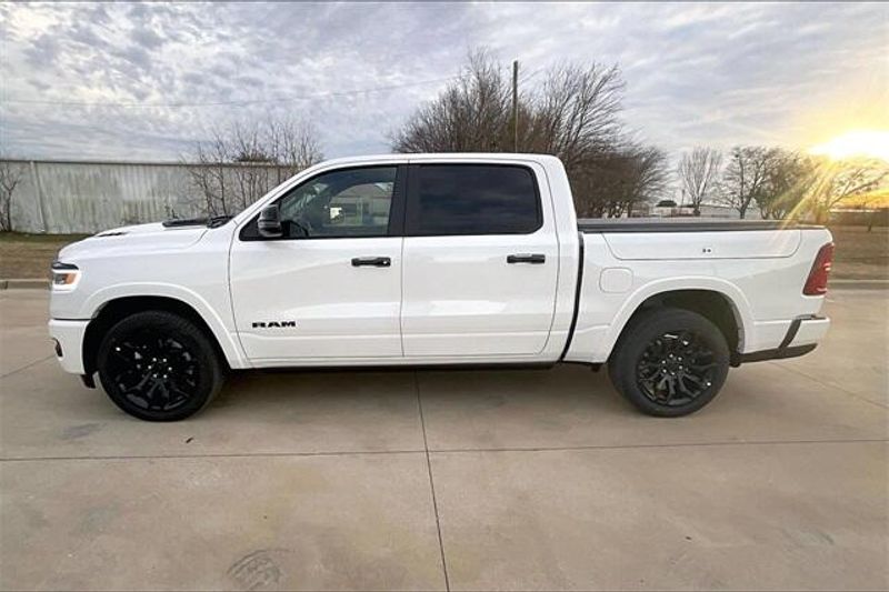 2025 RAM 1500 Limited Crew Cab 4x4 5