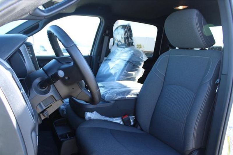 2023 RAM 2500 Tradesman Crew Cab 4x2 Long BoxImage 32