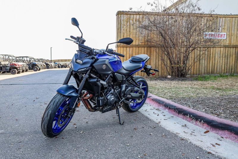 NEW 2025 YAMAHA MT07 Image 6