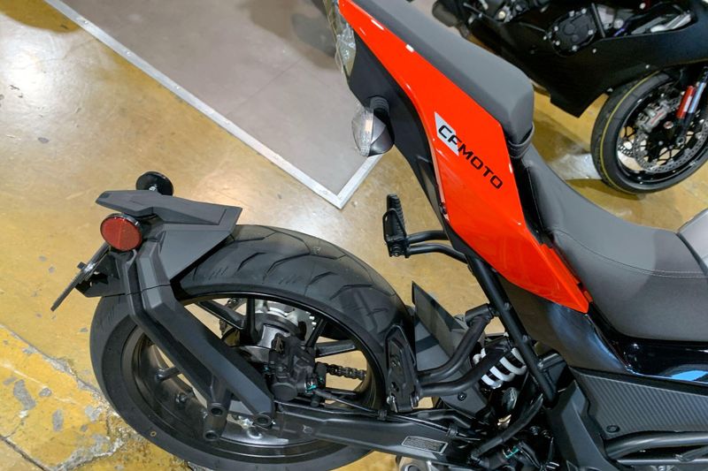 New 2025 CFMOTO 300NK Image 20