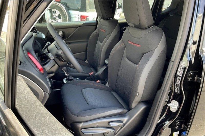 2023 Jeep Renegade Trailhawk 4x4Image 8
