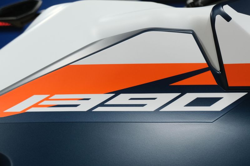 NEW 2026 KTM 1390 SUPER ADVENTURE R OT Image 10