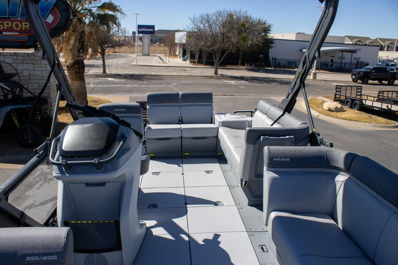 NEW 2026 SEADOO SWITCH CRUISE 21 300HP TECH PACKAGE WITH PAINTED TRAILER Image 13