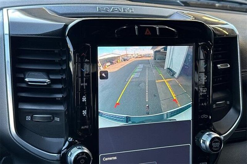 2022 RAM 1500 LaramieImage 18