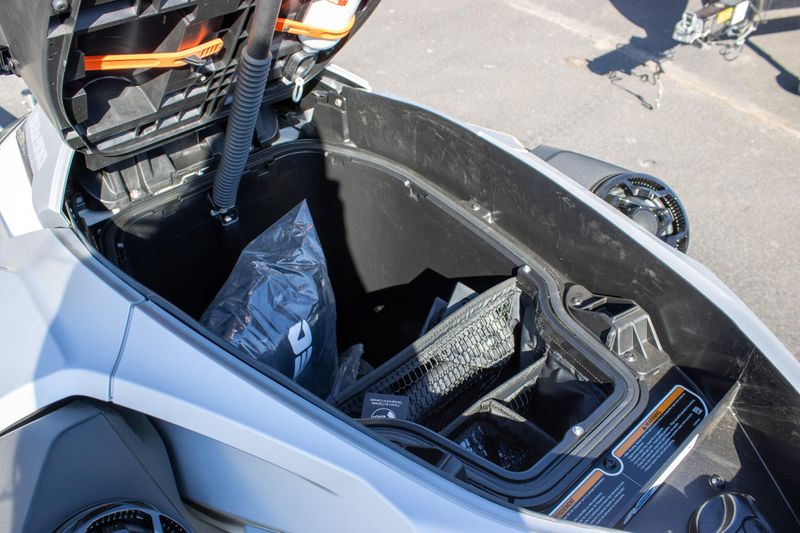 NEW 2026 SEADOO GTX LIMITED 325 WITH SOUND SYSTEM Image 16
