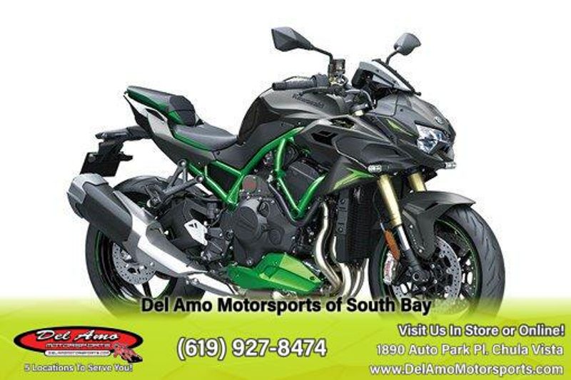 2024 Kawasaki ZR1000LRFNL-GY2  in a METALLIC MATTE GRAPHENESTEEL GRAY/EBONY/MIRROR CoatED BLACK exterior color. Del Amo Motorsports of South Bay (619) 547-1937 delamomotorsports.com 